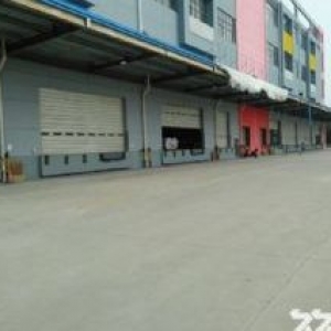 出租青浦工业园高平台仓库10000m²自带货梯，卸货雨棚，可