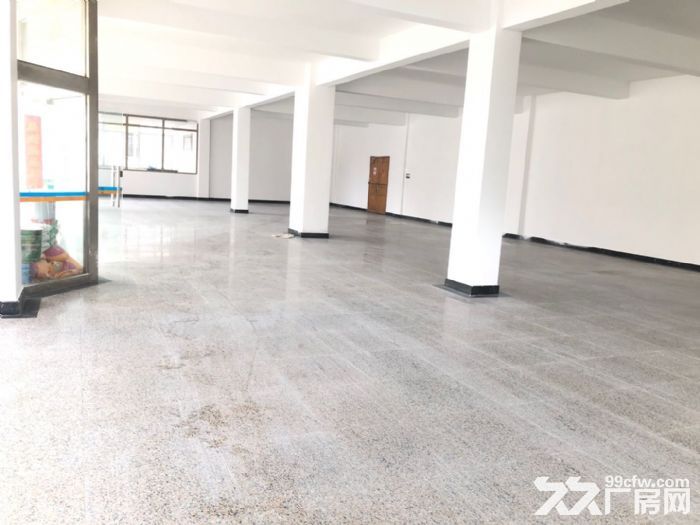 车墩104板块松闵路一楼车间500平米出租价格1.2元，场地大