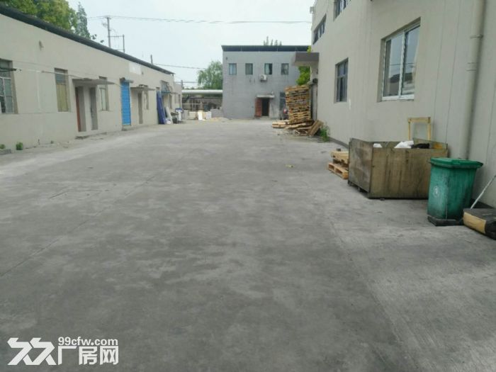 青浦工业园104板块560平厂房可分租价格1元优惠可谈可办环评