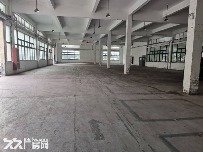 出租104地块单层厂房有行车,绿证,环氧地坪,可办环评