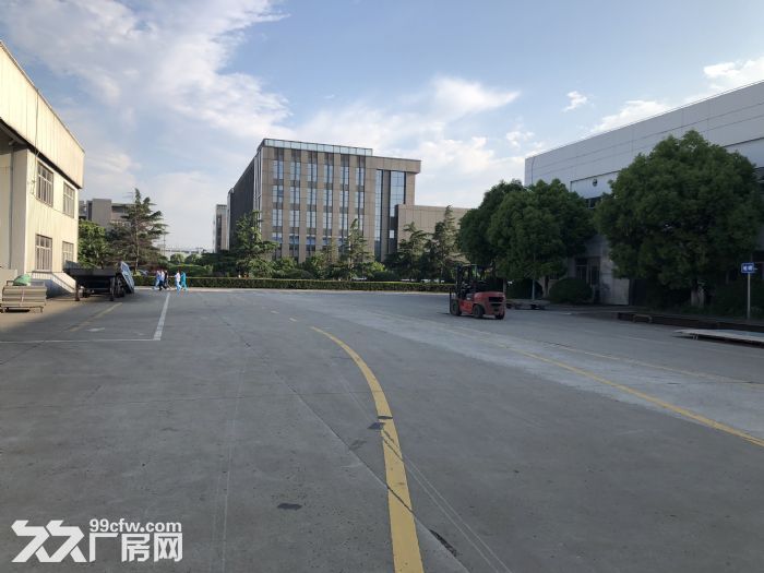 车墩独栋单层厂房多部10吨行车稀有天然气位置好