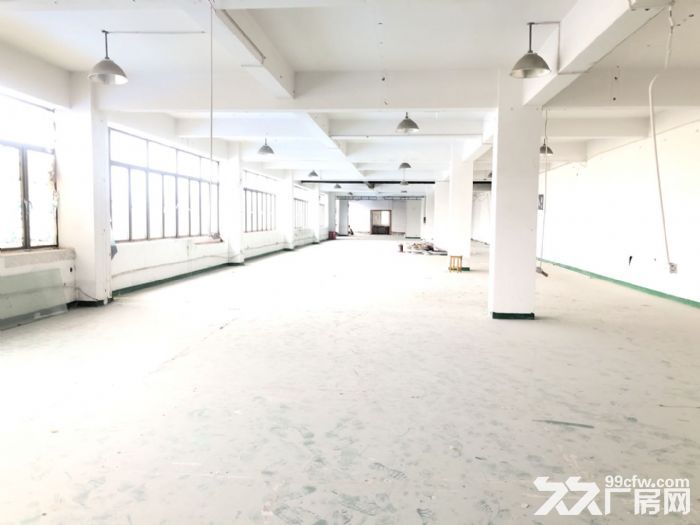 新桥沿街位置一楼434平米可打广告牌价格1.2元含税停车位充足