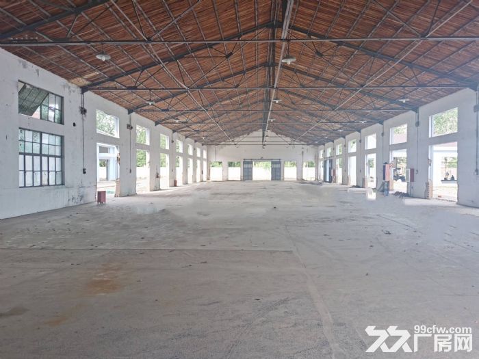 浦东川沙1000平起厂房出租 租期灵活 层高6米 、交通方便