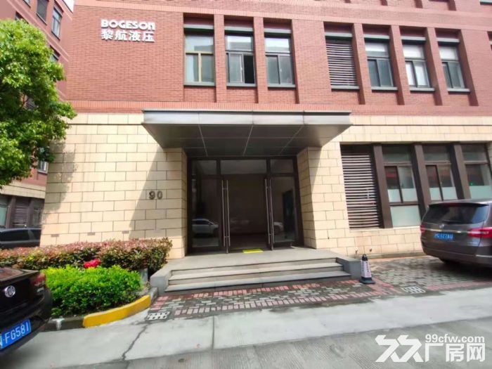 开发商低价直租，1470精装修标准厂房，开增票，无公摊