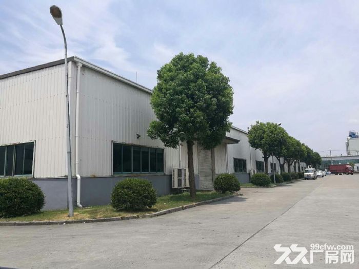 松江荣乐东路独栋单层厂房2600平米出租无公摊形象好