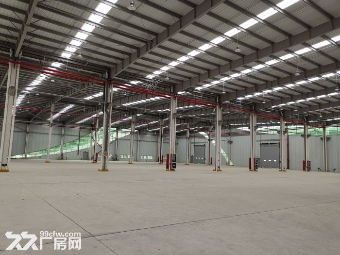 全新高标厂房4300平，出租